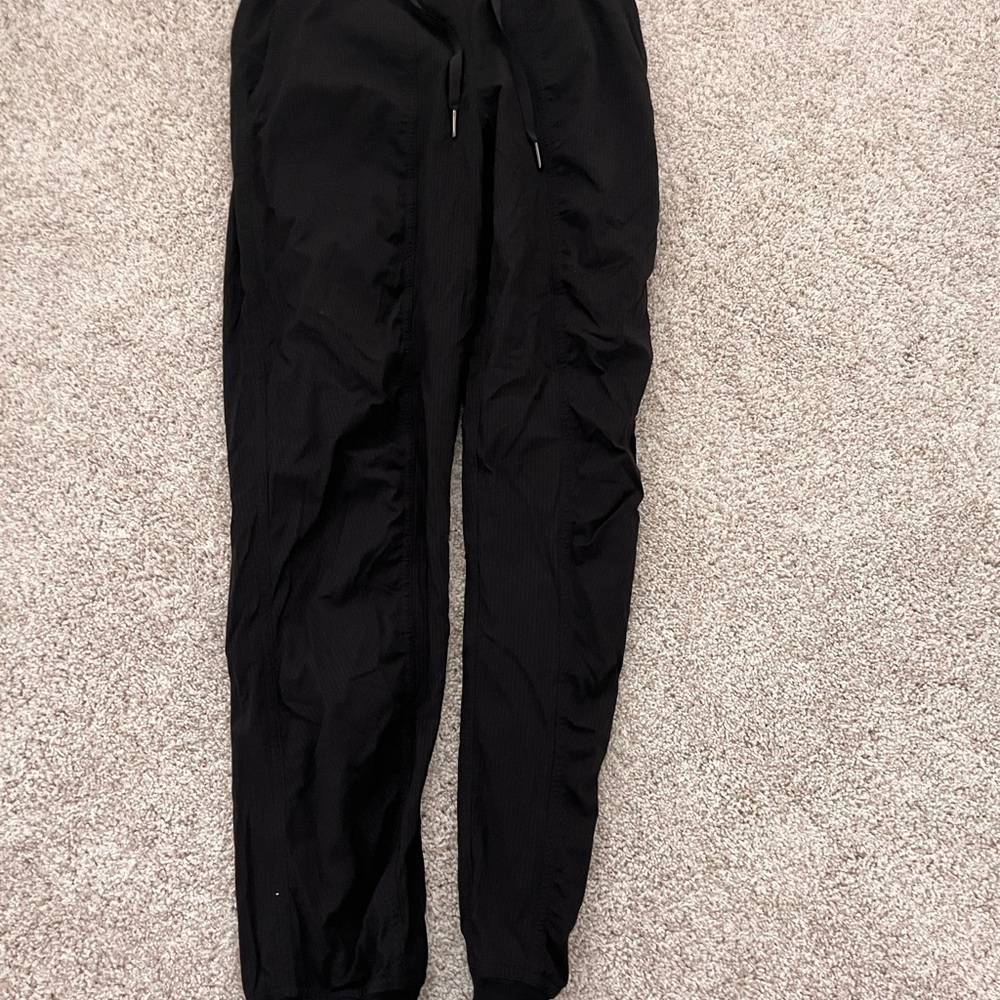 Lululemon dance studio jogger mid rise